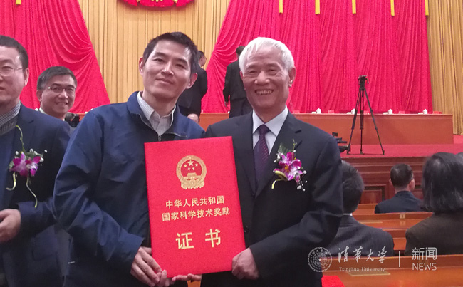 科技进步奖获奖照片 19102825731.jpg