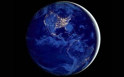 NASA发布最新地球夜景照片 酷似“黑色大理石”