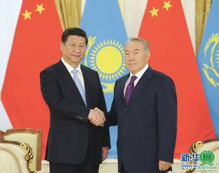 习近平会晤哈萨克斯坦总统：必须严打“三股势力”