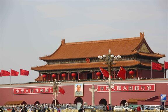 见证中国首都第一个烈士纪念日